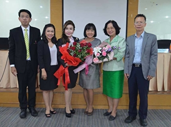 ภาพกิจกรรมการสอบเค้าโครงวิทยานิพนธ์ ของ
คุณปาลิดา ศักดิ์กีรติ