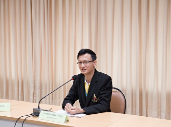 รองคณบดีบัณฑิตวิทยาลัยฝ่ายบริหาร
เป็นตัวแทนคณบดีกล่าวต้อนรับคณะกรรมการตรวจประเมินคุณภาพการศึกษาภายใน
ระดับหลักสูตร