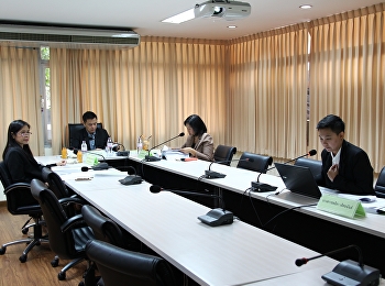 นักศึกษาสาขาวิชาบริหารธุรกิจสอบป้องกันการค้นคว้าอิสระ