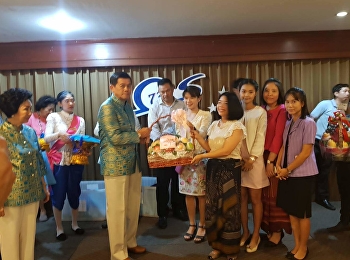 ผู้บริหารบัณฑิตวิทยาลัยร่วมงานมุติตาจิต
ท่านกร ทัพพะรังสี
เนื่องในวันคล้ายวัดเกิด