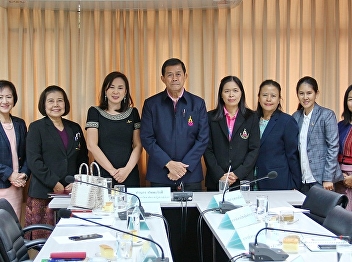 University council president of Suan
Sunandha Rajabhat University visits the
graduate school.