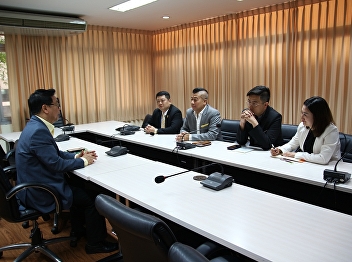 Graduate School join meeting with
representatives of Chinese colleges.