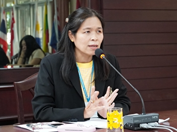 บัณฑิตวิทยาลัยจัดประชุมมอบนโยบายเพื่aGraduate
School organized a meeting to present
policies for implementation.อถือปฏิบัติ