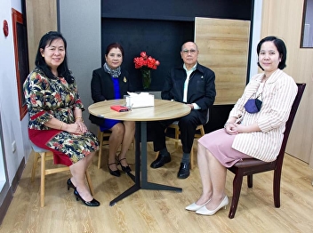 อุปนายกสมาคมส่งเสริมนวัตกรรมและการประดิษฐ์ไทย
ได้เข้าพบและมอบกระเช้าแสดงความยินดีกับ
ผู้ช่วยศาสตราจารย์ ดร. สุวรีย์ ยอดฉิม
(ประธานสาขาวิชาภาษาศาสตร์)