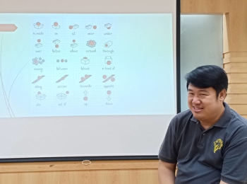 บรรยากาศการเรียนการสอนในชั้นเรียนร่วมกับการเรียนการสอนแบบออนไลน์