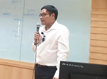 บรรยากาศการเรียนการสอนในชั้นเรียนร่วมกับการเรียนการสอนแบบออนไลน์
โดย google meet