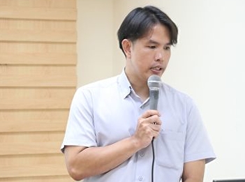 Thesis proposal examinations of Mr.
Yuttaphoom Chamrat  (Educational
Administration)