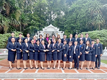 Participate in the ceremony to pay
homage to Her Majesty Queen Sunandha
Kumariratana. Her Royal Highness
Princess Maha Chakri Sirindhorn