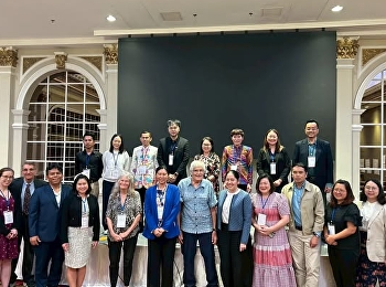 ผู้ช่วยศาสตราจารย์ ดร. ศศิพร
พงศ์เพลินพิศ รองคณบดีฝ่ายวิชาการ
บัณฑิตวิทยาลัย
มหาวิทยาลัยราชภัฏสวนสุนันทา เข้าร่วม The
Symposium on Transforming Thai Education
Using Vygotsky Approach จัดโดย CULI
(Chulalongkorn University Language
Institute) เพื่อรับฟังบรร