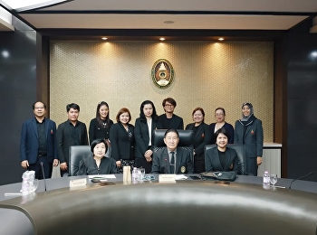 อาจารย์ ดร.ไปรพร แสงจันทร์
อาจารย์ประจำหลักสูตรปรัชญาดุษฎีบัณฑิต
สาขาวิชาการบริหารการพัฒนา บัณฑิตวิทยาลัย
ได้ให้เกียรติเข้าร่วมการประชุมเพื่อนำเสนอข้อมูลเชิงลึกและร่วมการสนทนากลุ่ม
(Focus Group Discussion)
กับคณะกรรมการติดตามและประเมินผล
(Monitoring and E