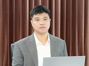 Today (February 25, 2026) at 9:00 AM,
Assistant Professor Dr. Wanchak Noichan,
Dean of the Graduate School, attended
the first meeting of the Selection
Committee for Honorary Doctorates,
Academic Year 2025 (1/2026), at the
Office of the President, 5th Flo