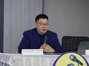 Associate Professor Dr. Bundit
Phangnirun, Chairman of the Doctoral and
Master of Arts Programs in Development
Administration, presided over the
opening ceremony of the 