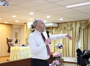 The Graduate School of Suan Sunandha
Rajabhat University, in collaboration
with the Ministry of Higher Education,
Science, Research and Innovation
(MHESI), organized a workshop and
orientation program on “English Sound
and Pronunciation in Real Life” unde
